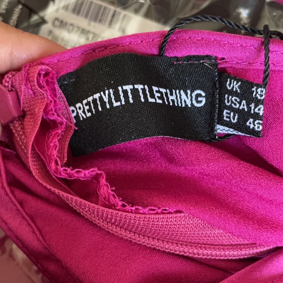 NWT | PRETTYLITTLETHING | Fuchsia Pink Satin Plunge Dress - Picture 4 of 6